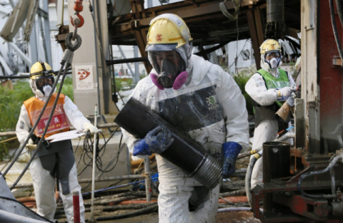 가동 여부 미확정 2호기 바로 옆서 1호기 해체 ‘안전 딜레마’ [해체되는 원전, 묻혀버린 검증]