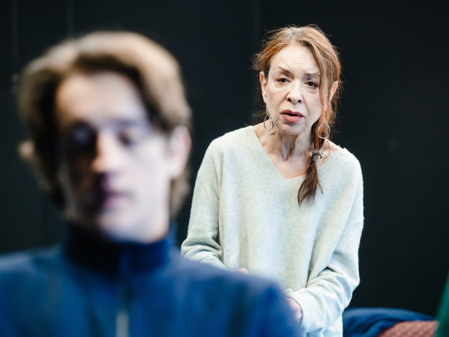 ‘BPAM 초이스' 중 연극 작품인 자그레브 청소년 극장의 '아들, 어머니 그리고 아버지. 침묵 속에 식탁에 오랫동안 앉아 있다'. 부산문화재단 제공