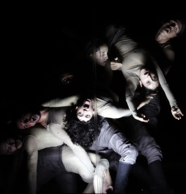 ‘BPAM 초이스' 중 무용 작품인 스페인 현대무용단 안토니오 루스 컴퍼니의 ‘파르살리아’ 공연 모습. 부산문화재단 제공