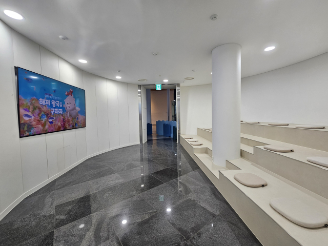 국립해양박물관 어린이복합문화공간은 미니 극장으로 시작한다. 김효정 기자