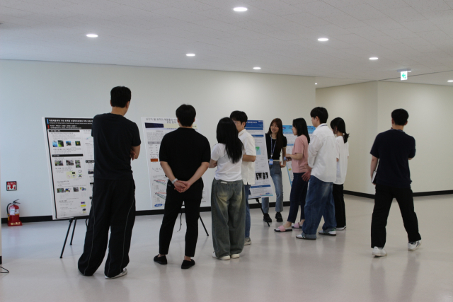 ‘2025년 UST-KRISO 학술제’ 포스터 전시. KRISO 제공