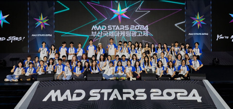 지난해 열린 영스타즈 대학생 경진대회 시상식. 부산일보DB