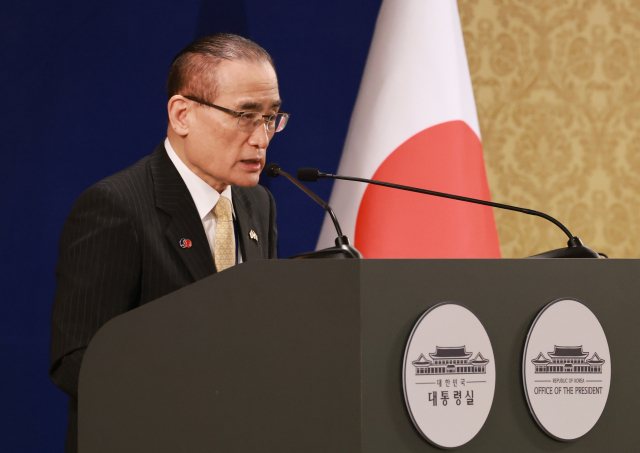 위성락 국가안보실장이 24일 일본 도쿄의 한국프레스센터가 마련된 호텔에서 이재명 대통령의 일본 방문 관련 브리핑을 하고 있다. 연합뉴스