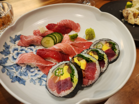 참치가 든 후토마키.