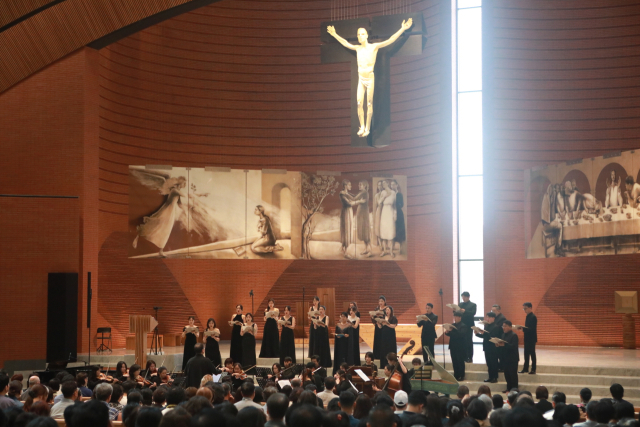 ‘르 보야즈 보칼레 앙상블’의 공연장면. ‘르 보야즈 보칼레 앙상블’ 제공.