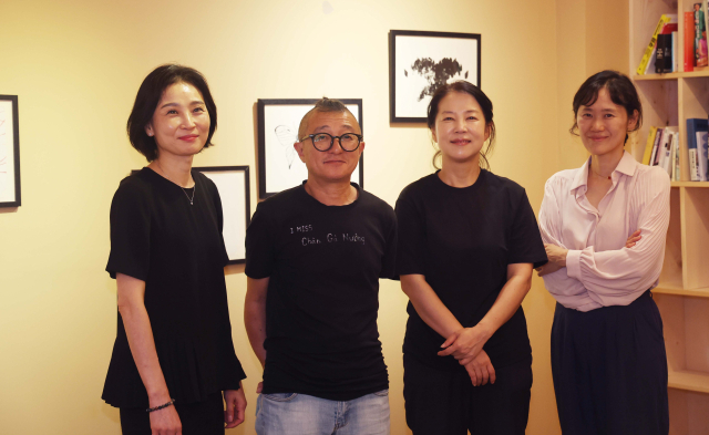 ‘예술창작공간을 넘어 문화 플랫폼으로’ 결산 좌담회에 참석한 부산문화재단 김현정 예술창작본부장, 손몽주 작가, 김대홍 작가, 또따또가 6기 김혜경 센터장. 이재찬 기자 chan@