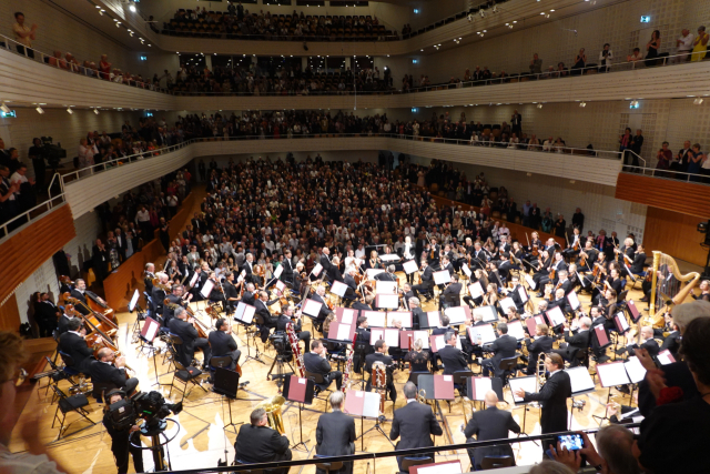 리카르도 샤이가 지휘하는 LFO 루체른 페스티벌 오케스트라. 이상훈 제공