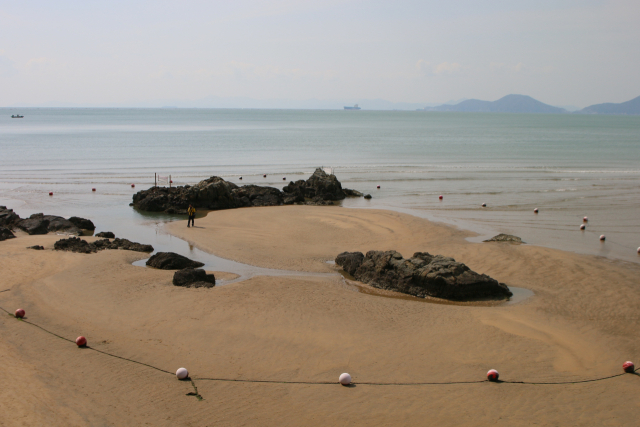 ‘2025바다미술제’ 전시 장소인 다대포해수욕장. 부산비엔날레조직위원회 제공