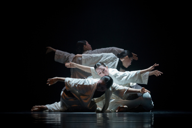 온 댄스 랩이 이전에 선보인 '궤-길을 잇다' 작품. 허경미무용단-무무 제공