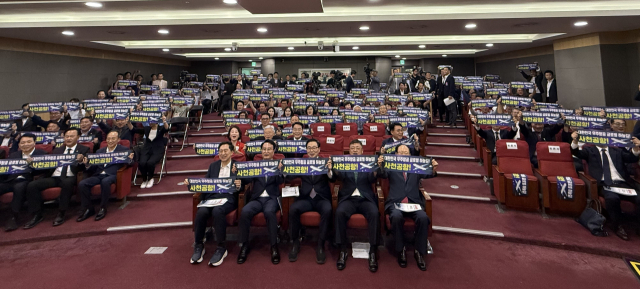 이날 토론회에서는 우주항공청 개청·우주항공복합도시 조성·항공MRO 산업 성장 등과 맞물려 사천공항이 국제 우주항공 허브공항으로 성장할 잠재력이 있다는 점이 주목받았다. 서천호 의원실 제공