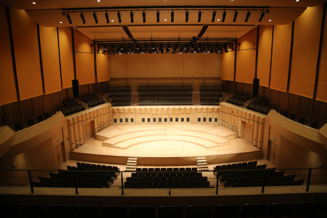 낙동아트센터 콘서트홀. 낙동아트센터 제공