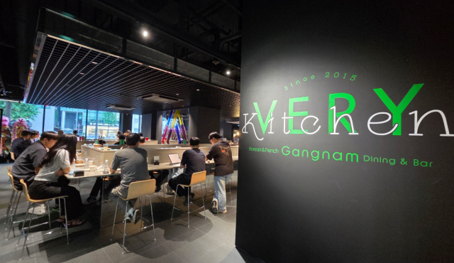 르노코리아 강남전시장에 입점한 ‘베리키친 강남’ 모습.르노코리아 제공