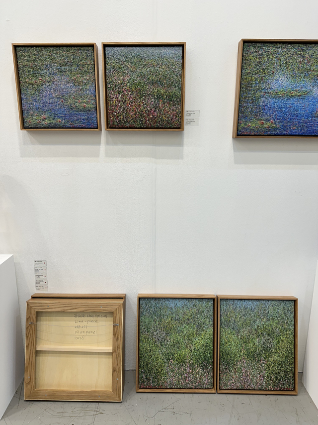 지난 3~7일 서울 강남구 코엑스에서 열린 '키아프 서울' 맥화랑 부스 모습. 강혜은 작품은 이번에 완판했다. 김은영 기자 key66@