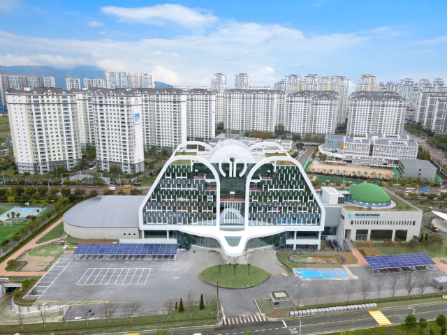 지난해 11월 문을 연 싱가포르 바이오 제약기업 ‘프레스티지바이오파마의 R＆D센터. 부산시 제공