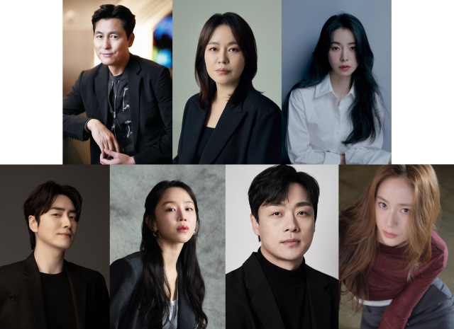 제34회 부일영화사 시상식 핸드프린팅에 참가하는 지난해 수상자들. 윗줄 왼쪽부터 정우성, 정금순, 임지연. 아래는 이준혁, 신혜선, 김영성, 정수정. 각 소속사 제공