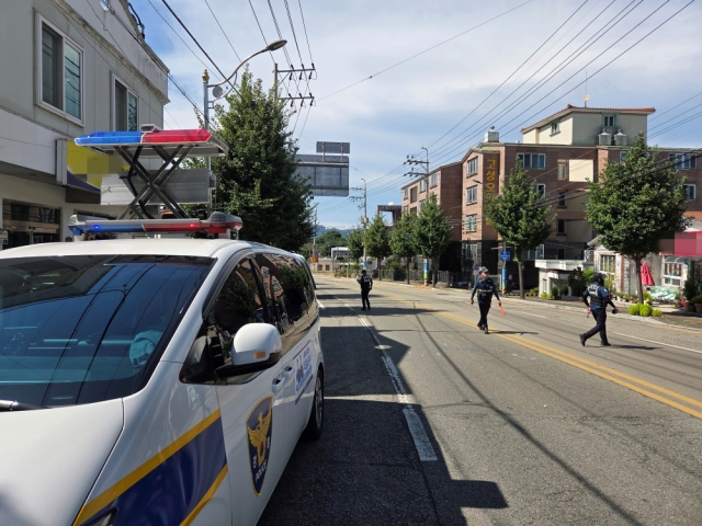 기동순찰대가 범죄 예방 순찰 활동을 하는 모습. 경남경찰청 제공