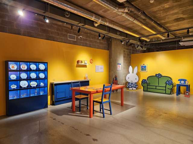 부산 수영구 포디움다이브M에 열리고 있는 '미피 70주년 생일 기념전:미피와 마법 우체통' 전시장 모습. 피플리 제공