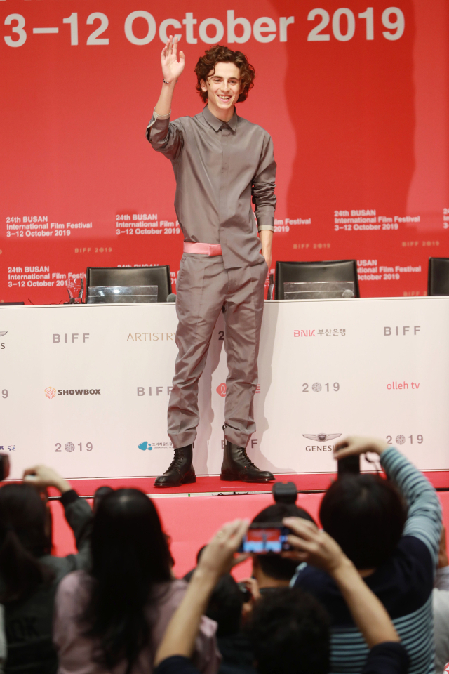 2019년 제24회 부산국제영화제를 찾은 배우 티모시 샬라메. 부산일보DB