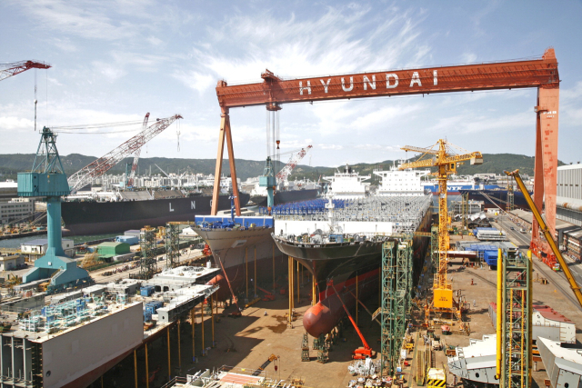 울산시 현대중공업 생산공장 모습. 부산일보 DB