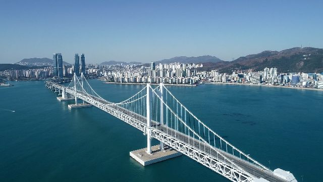 부산 광안대교 전경. 부산일보DB