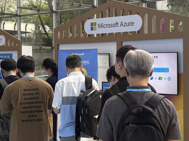 ‘스노우플레이크 월드 투어 서울 2025’에 참가한 아이티센인포유의 부스. 아이티센인포유 제공