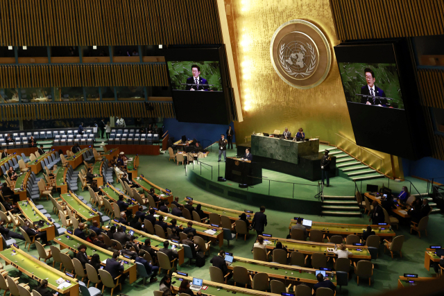 이재명 대통령이 23일(현지시간) 미국 뉴욕 유엔본부 총회장에서 기조연설을 하고 있다. 연합뉴스