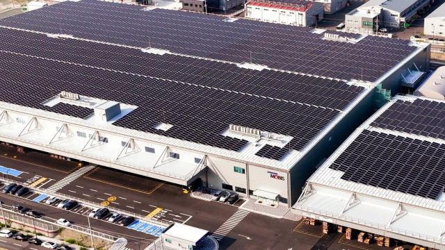 현대모비스가 경북 경주 영남물류센터에 설치한 태양광 발전설비. 현대모비스 제공