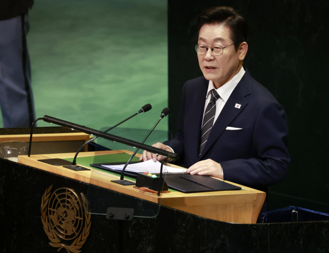 이재명 대통령이 23일(현지시간) 미국 뉴욕 유엔본부 총회장에서 기조연설을 하고 있다. 연합뉴스
