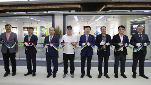 부산시설공단은 남포지하도상가에 새로운 문화예술 공간인 「BISCO 갤러리」를 개관하고 기념식을 개최했다.