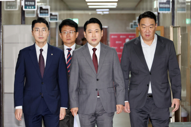 국민의힘 장동혁 대표가 27일 서울 여의도 국회에서 열린 현안 기자간담회에 참석하고 있다. 연합뉴스