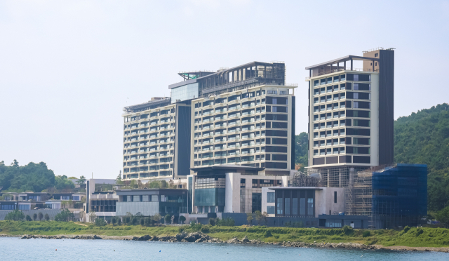 반얀트리 해운대 부산이 정밀안전진단을 진행하는 등 정상화 단계를 밟고 있다. 반얀트리 해운대 부산 전경. 김종진 기자 kjj1761@