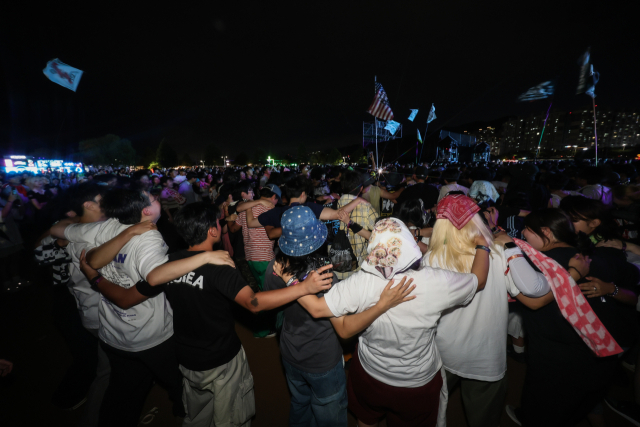 지난 27일 부산국제록페스티벌 삼락 스테이지 스탠딩존 모습. 부산축제조직위원회 제공