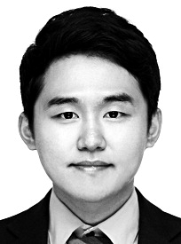 [노트북 단상] 위기는 저절로 끝나지 않는다