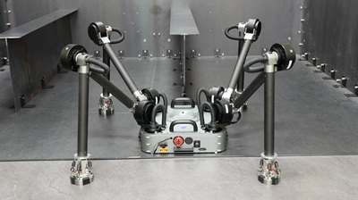 디든로보틱스가 구상중인 ‘디든(DIDEN’ 30’ 로봇과 ‘디든 워커(DIDEN Walker)’ 로봇이 협업해 자동으로 작업하는 조선소 산업 현장. KAIST 제공