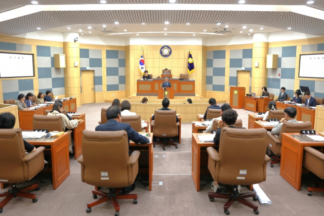 부산 남구의회는 2025년 의원 공무국외출장을 추진하지 않고 관련 예산 6300만 원을 삭감할 예정이라고 30일 밝혔다. 부산 남구의회 제공