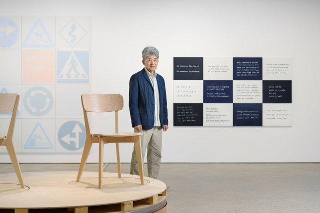 국제갤러리 부산 전시장에서 만난 안규철 작가. 국제갤러리 제공