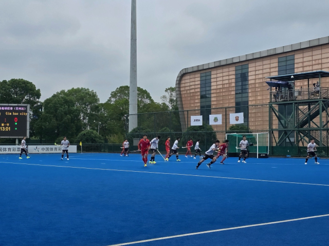 경남 김해시청 하키단과 역도단이 오는 17~23일 부산에서 열리는 전국체전에 참가해 금빛 사냥에 나선다. 김해시 제공