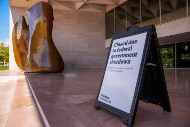 6일(현지 시간) 미국 워싱턴 DC의 국립미술관은 미국 연방정부 셧다운으로 인해 문을 닫았다. AFP연합