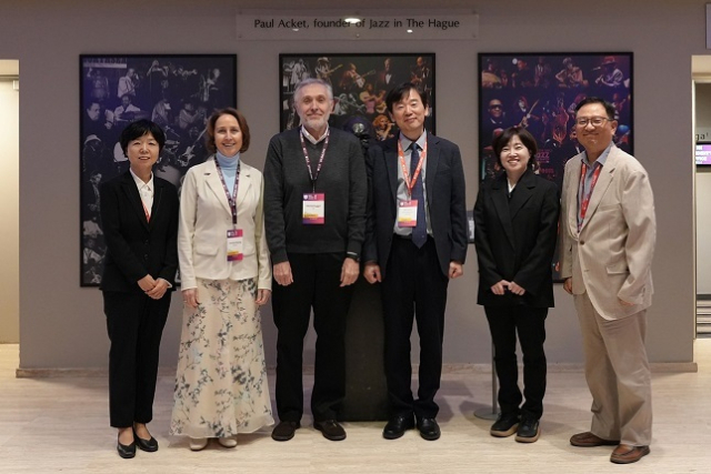 국제통계기구(ISI), 한국통계학회, 부산광역시와 함께 차기 부산 대회 성공 개최를 약속하는 김대유 대표단장.