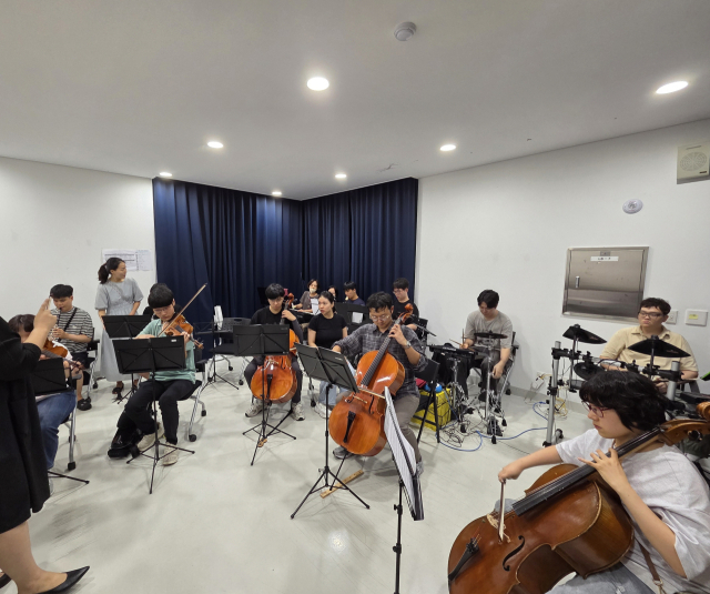 ‘온음 무브먼트’ 연습 모습. 부산문화재단 제공