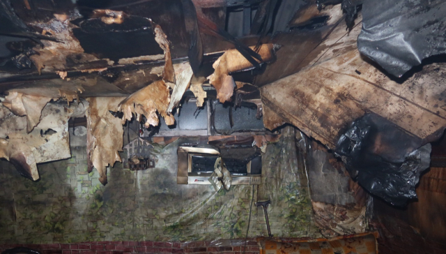 12일 부산소방재난본부에 따르면 이날 오전 0시 55분께 동래구 복천동 한 단독주택 주방에서 불이 났다. 부산소방재난본부 제공