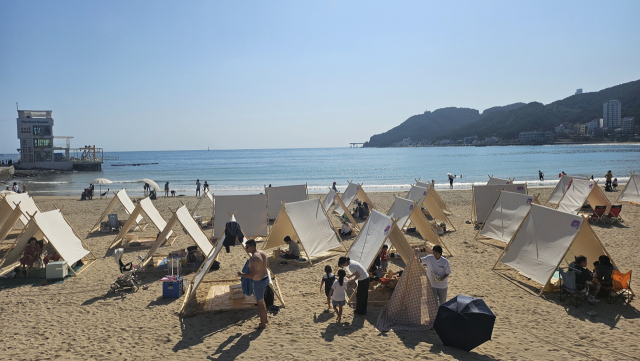 11~12일 부산 해운대해수욕장과 송정해수욕장에서는 ‘10월N 해운대·송정’ 행사가 열렸다. 사진은 송정해수욕장. 해운대구청 제공