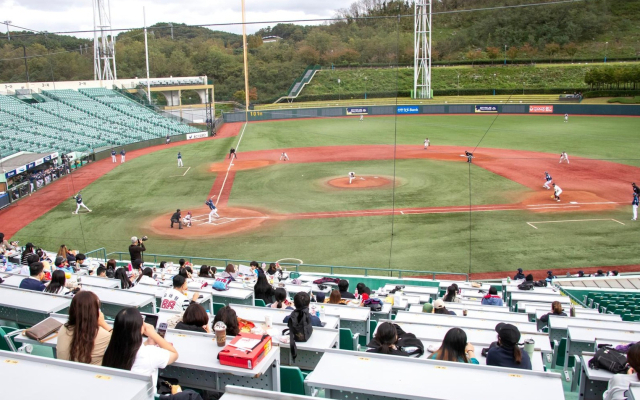 지난해 10월 울산 문구야구장에서 열린 ‘울산-한국야구위원회 가을대전’ 결승전 경기. 울산시 제공