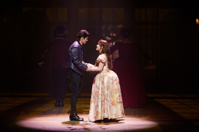 연극 '셰익스피어 인 러브' 공연 장면. 부산문화회관 제공