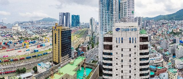 해양수산부 임시청사인 부산 동구 IM빌딩과 일대 전경. 부산일보DB