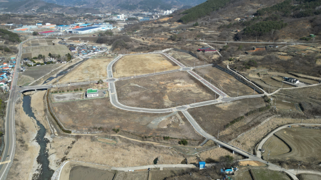 경남 산청군 산청한방항노화산단 전경. 산청군 제공