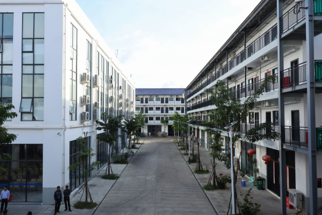 지난 16일(현지시간) 캄보디아 프놈펜 인근 범죄단지인 태자단지. 연합뉴스