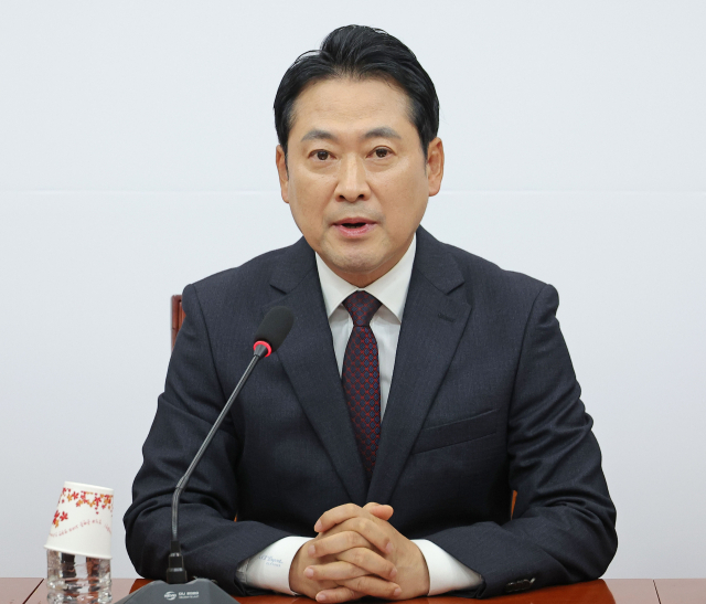 국민의힘 장동혁 대표가 17일 서울 여의도 국회에서 기자간담회를 하고 있다. 연합뉴스