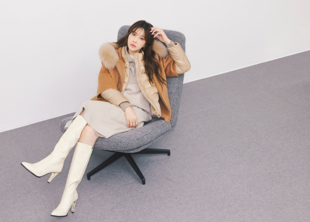 올리비아로렌의 올겨울 대표 제품 ‘더블 레이어 다운’. 올리비아로렌 제공