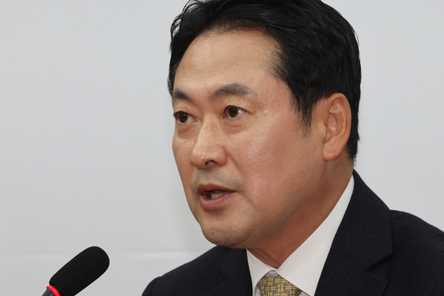 국민의힘 장동혁 대표가 20일 서울 여의도 국회에서 더불어민주당의 사법개혁안과 언론개혁안에 대한 입장을 밝히고 있다. 연합뉴스